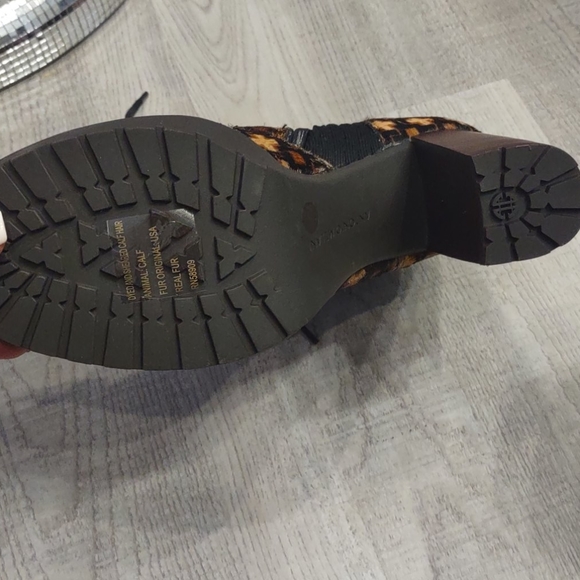 Geometric Lug Lace Zip Up High Heel hiking boots Fur Leather Antonio Melani New - Picture 7 of 10